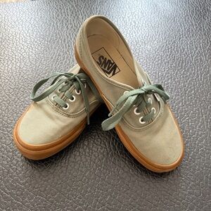 Vans Green Canvas Shoes size women’s 6